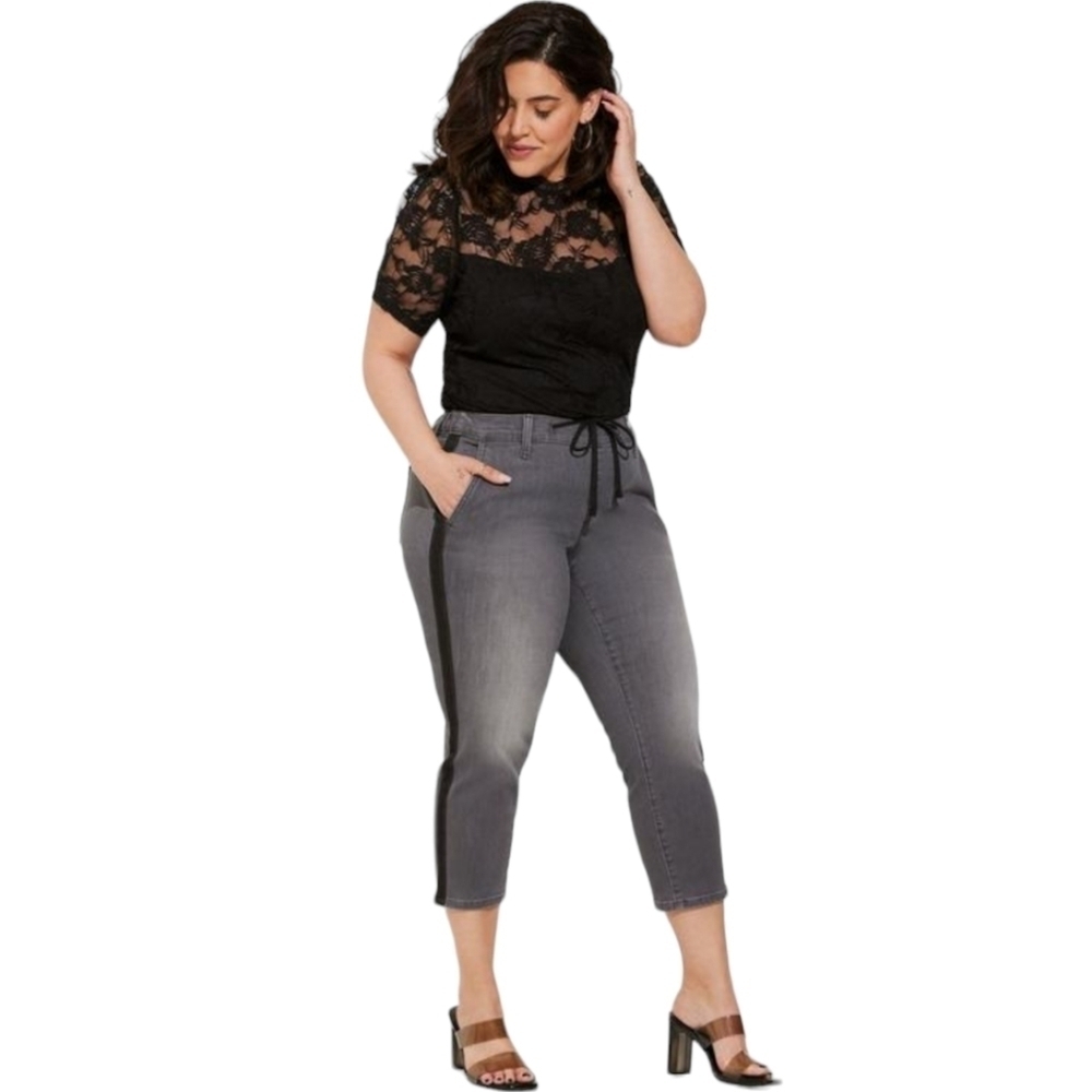 NWT Torrid Pull-On Super Soft Boyfriend Straight Mid-Rise Jeans Size 4X